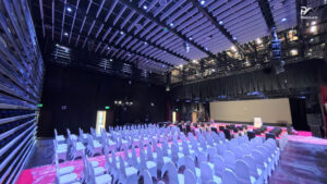 Rạp xiếc và biểu diễn đa năng Phú Thọ